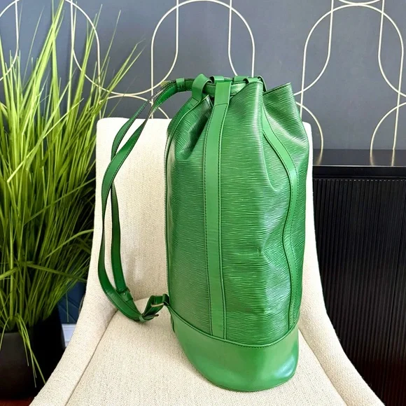 Authentic Louis Vuitton Randonnée GM backpack/ shoulder bag green Epi leather
